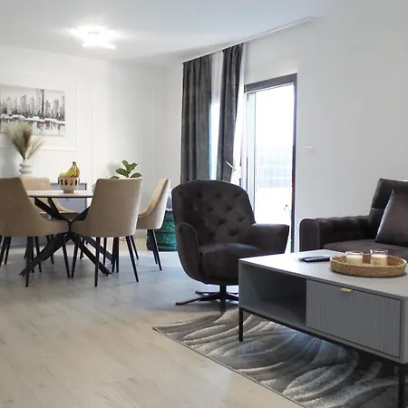 M-m * Подстрана